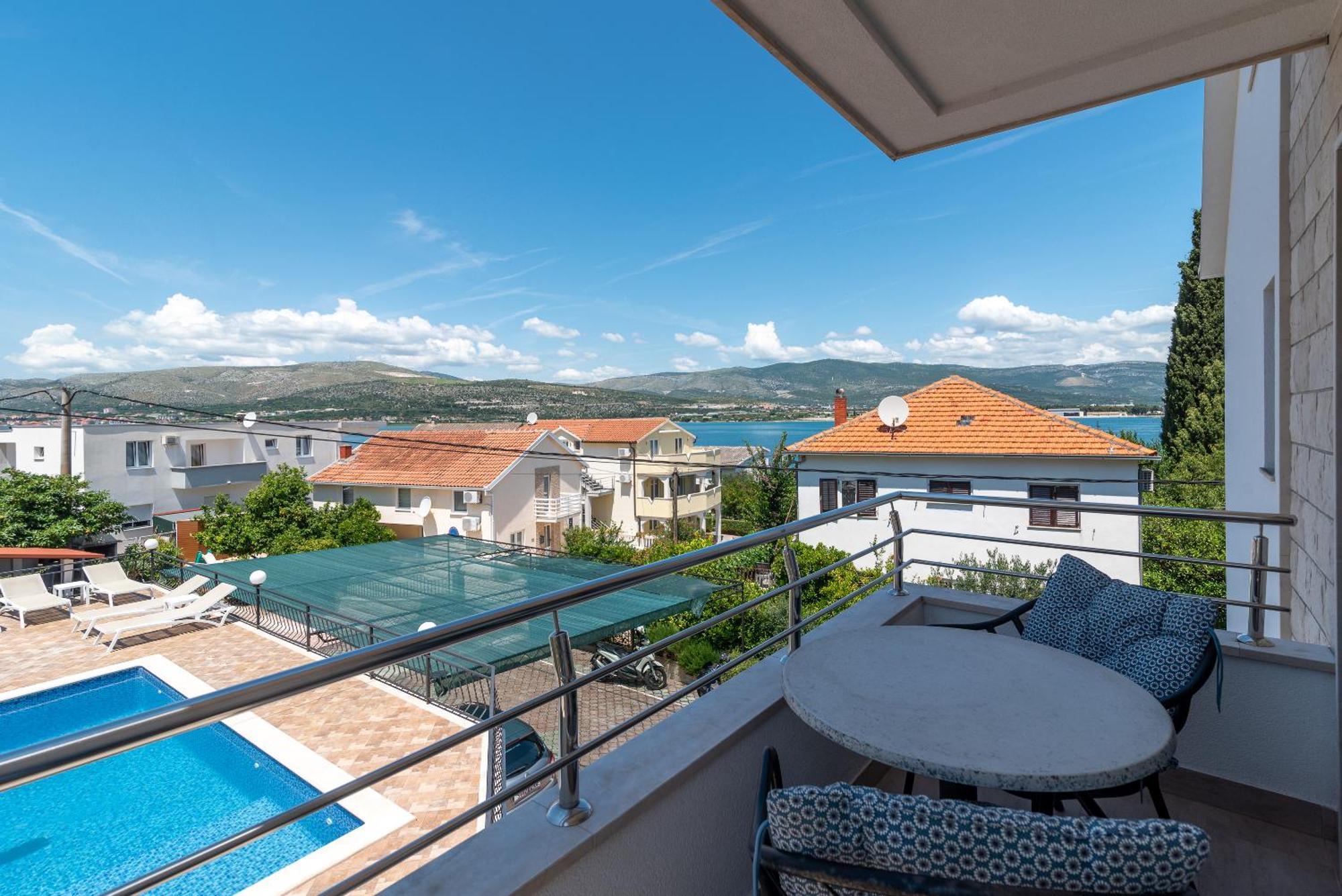 Maca Apartments & Suites Trogir Exterior foto