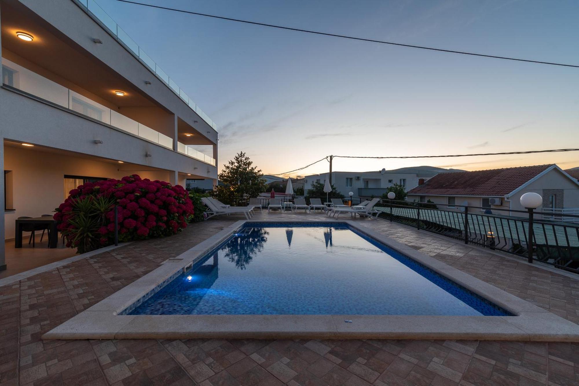 Maca Apartments & Suites Trogir Exterior foto
